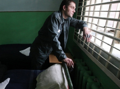 Зек напал на сотрудников колонии во время дежурного досмотра на Ставрополье 