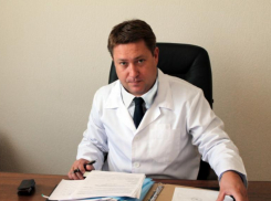 Жена министра здравоохранения Ставрополья Владимира Колесникова заработала в 4,6 раза больше него