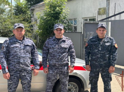 Росгвардейцы оказали первую помощь мужчине с приступом эпилепсии в Нефтекумске