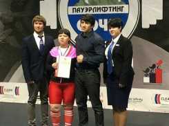 Абсолютной чемпионкой России по жиму штанги среди слепых стала жительница Ставрополья