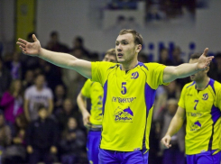 «Динамо-Виктор» второй матч подряд играет вничью