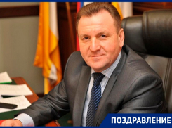 Главе Ставрополя Ивану Ульянченко исполнился 61 год