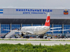 Рейсы в аэропорту Минеральных Вод задерживают из-за снегопада на Ставрополье