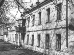 «Доходные дома и новый архитектурный ансамбль Ставрополя»: история усадьбы «бриллиантового короля»