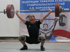 Золото в Солнечнодольске досталось новоалександровским «железным леди» и буденовским штангистам