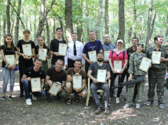 В честь Дня физкультурника правоохранители и журналисты провели турнир по «лазертагу»
