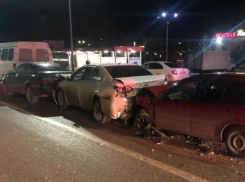 Авария на Ставрополье создала колонну из четырех авто 