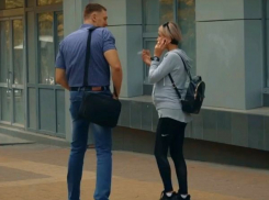  «Для беременной женщины сигарету найдем»: как ставропольцы отреагировали на возмутительную просьбу девушки