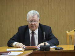 Владимир Лукинов ушел с должности главы Кировского округа