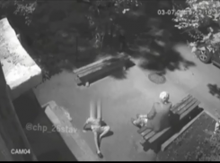 В Ставрополе ребенок упал с козырька подъезда