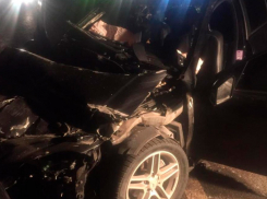 Один человек погиб в результате столкновения Mercedes-Benz и грузовика на Ставрополье
