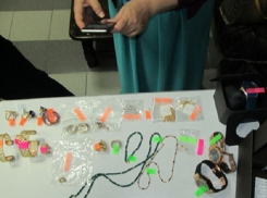 Жительница Чечни пыталась провезти из Дубая украшения на 2 миллиона через Ставропольский край