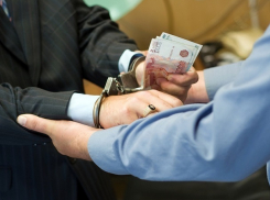  Экс-главу района и его сына поймали на махинациях с землей  в Ставропольском крае