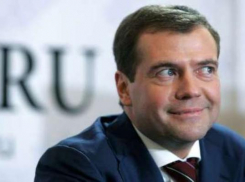 Ставропольский каравай попробовал премьер-министр Дмитрий Медведев на выставке в Москве
