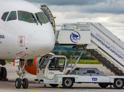 Из-за технической неисправности самолет в Минеральных Водах вернулся на стоянку