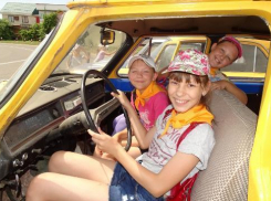 Дети из лагерей побывали в Ставропольском музее автомобилей