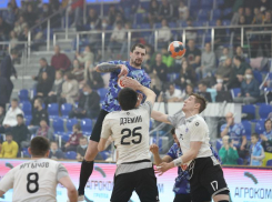 «Виктор» одержал победу над челябинскими гандболистами в Ставрополе