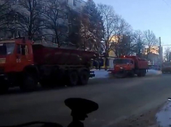 Все оставленные на дорогах и на парковках автомобили принудительно эвакуируют власти Ставрополя