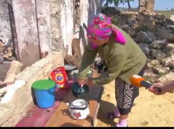 Многодетная мать на Ставрополье живет в хлеву