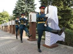 В Ставрополе открыли пилоны почётным жителям края