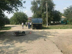 На Ставрополье 14-летний мальчик на скутере погиб в ДТП
