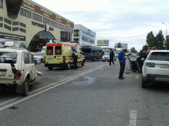 Сразу 4 автомобиля столкнулись в Пятигорске