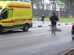 В Кисловодске под колесами автомобиля погибла пожилая туристка