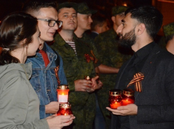 Тысячу свечей зажгли ночью на Крепостной горе Ставрополя в память о погибших в Великой Отечественной войне