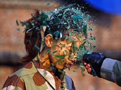 Мужчина ударил девочку стеклянной бутылкой и ограбил в Ставрополе