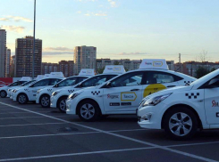 Для них дождь и снег в радость: 22 марта — Международный день таксиста