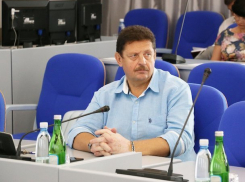 «Либо мы живем лучше, либо неряшливые»: ставропольский депутат о «мусорной реформе»