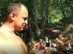 Оплату за нахождение на берегу Новотроицкого водохранилища собирали с отдыхающих представлявшиеся казаками мужчины