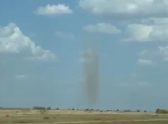 Смерч на полях Ставрополья попал на видео
