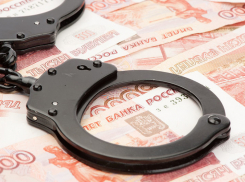 Сотрудники отдела УФМС и директор МФЦс Шпаковского района подозреваются в получении взятки 