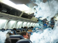 Житель КЧР курил в минераловодском самолете во время полета вопреки правилам 