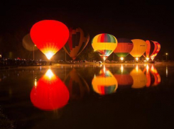 Фестиваль воздушных шаров открылся на городском озере Ессентуков