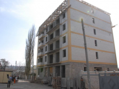 Школьник провалился между этажами строящейся многоэтажки в Пятигорске 