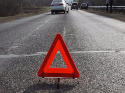 Иномарка и два отечественных авто столкнулись на перекрёстке в Ставрополе