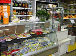 Огромные тараканы посыпались из купленной ребенку игрушки в одном из магазинов Ставрополя