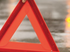 Иномарка и грузовик столкнулись в Минеральных водах