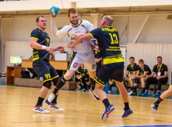 «Сконцентрировались — и выиграли»: гандболисты ставропольского «Виктора» победили в Саратове