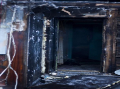 15 человек ликвидировали вспыхнувший в доме пожар в Пятигорске