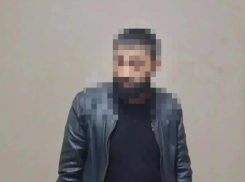 Выстрелил в воздух, а сам остался без пистолета: жителя Зеленокумска будут судить за кражу оружия 
