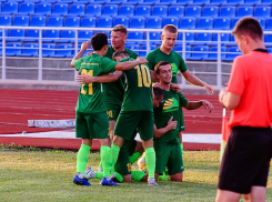 «Заводчане» и «аграрии» обеспечили себе путевки в полуфинал футбольного Кубка Ставрополья 