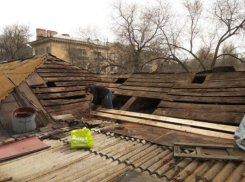 Двух жителей Кисловодска придавило завалами обрушившейся кровли