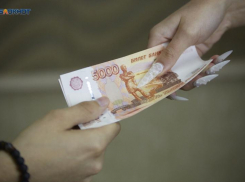 До 200 тысяч рублей планируют поднять выплаты ставропольским студенткам при рождении ребенка