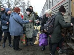 Миндору приказали привезти жителей Донбасса, Херсона и Запорожья на Ставрополье