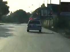 Водитель снял на видео гонявший по Пятигорску со скоростью 100 километров в час экипаж ДПС