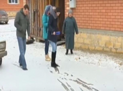 Каток на одной из улиц Михайловска образовался из-за грунтовых вод