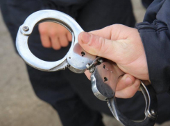 На Ставрополье задержаны супруги, гнавшие опасный для жизни самогон 